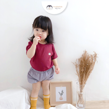 Load image into Gallery viewer, Autumn Red - Everyday T-Shirt